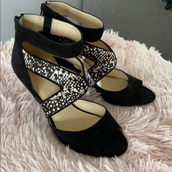 Ladies Heels - Picture 2 of 3